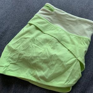 Lululemon - Speed Up Short 2.5”